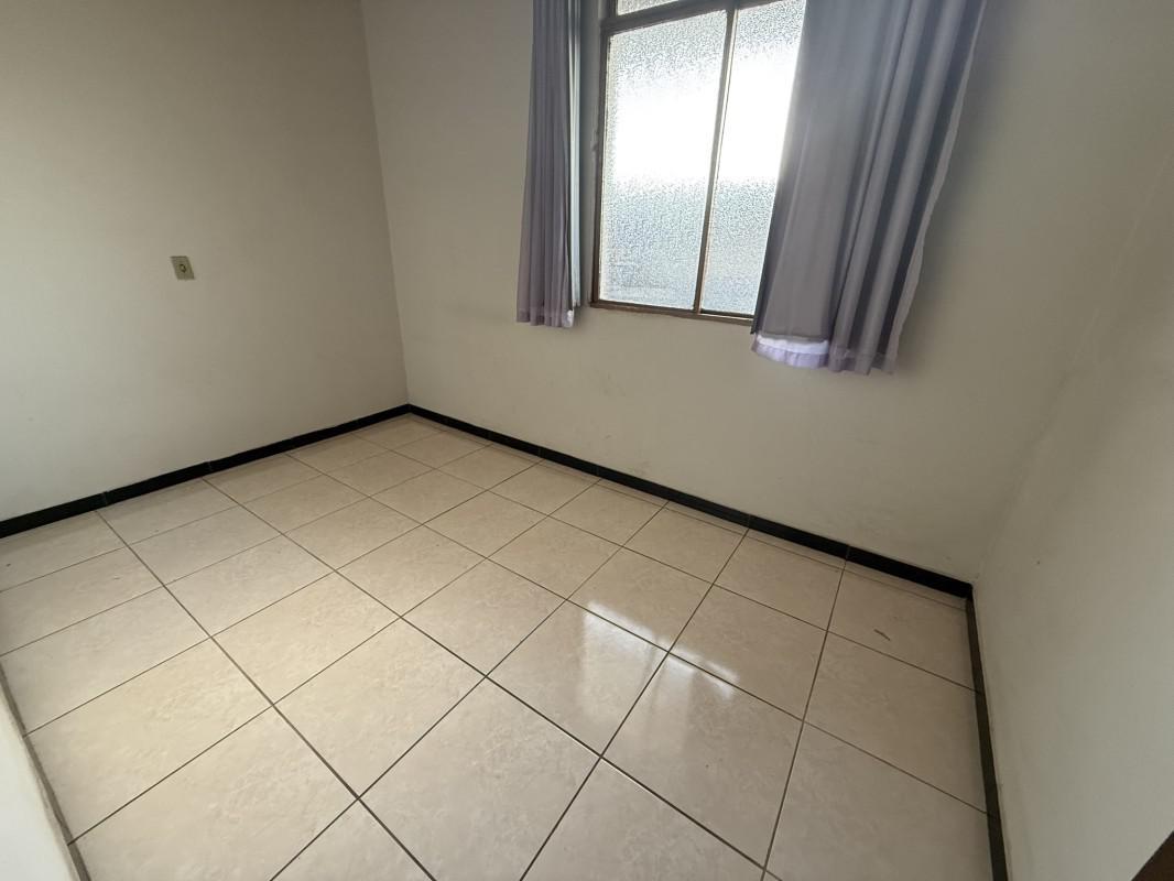 Casa, Filadélfia, 4 Quartos, 2 Vagas, 2 Suítes