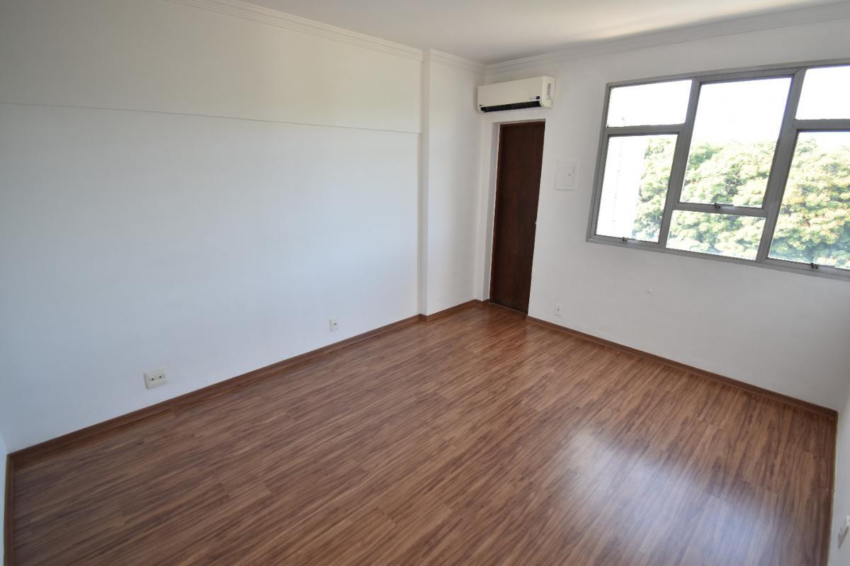 Sala, São José, 0 Quarto, 0 Vaga