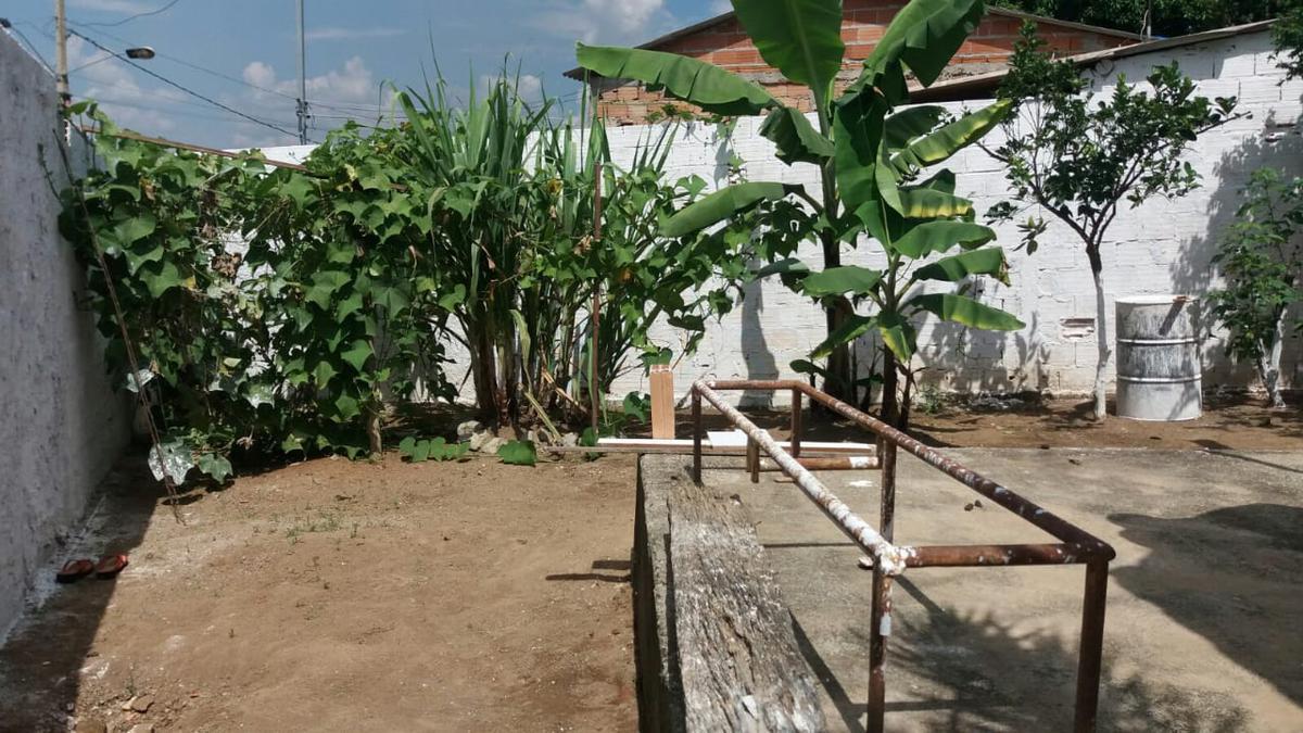 Lote, Vila Suzana, 1 Quarto, 0 Vaga