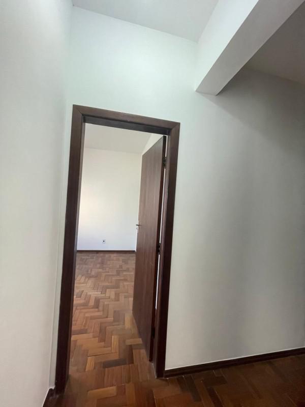 Casa, Floresta, 5 Quartos, 4 Vagas, 1 Suíte