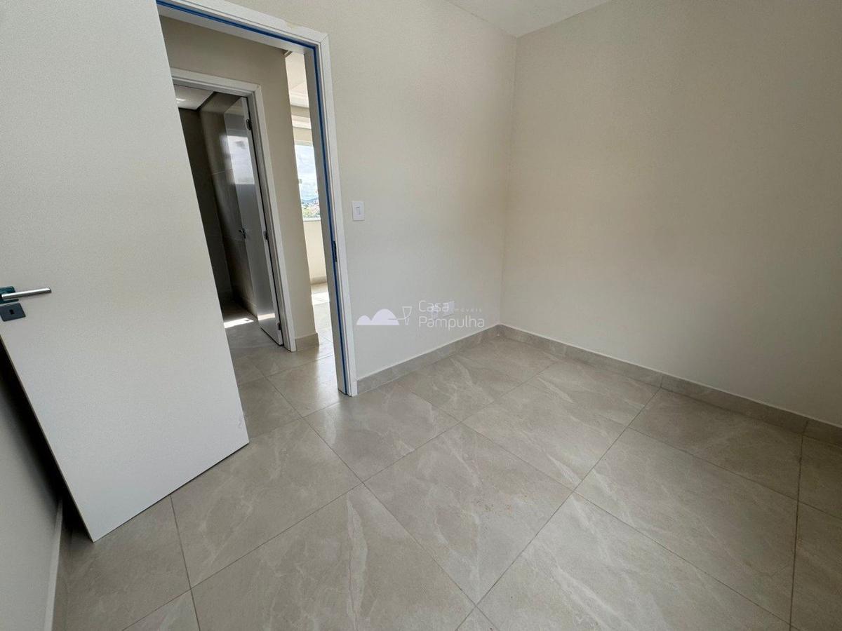 Apartamento, Candelária, 2 Quartos, 1 Vaga