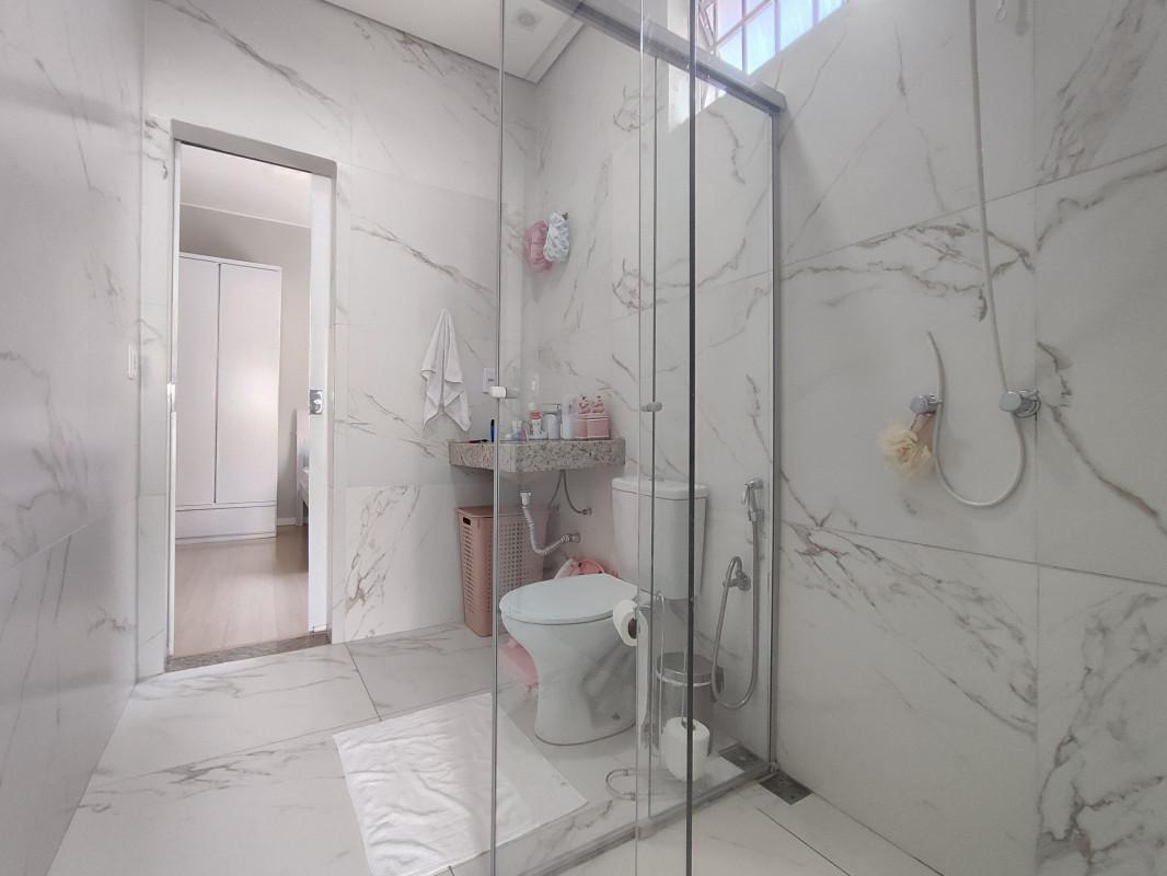 Casa, Nova Suíssa, 4 Quartos, 5 Vagas, 4 Suítes