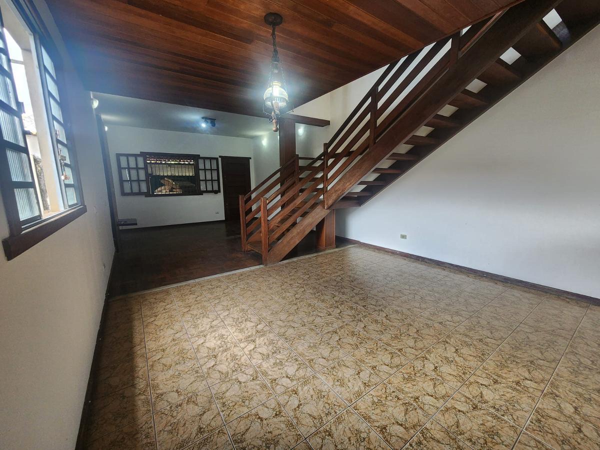 Casa, Coqueiros, 4 Quartos, 2 Vagas, 1 Suíte