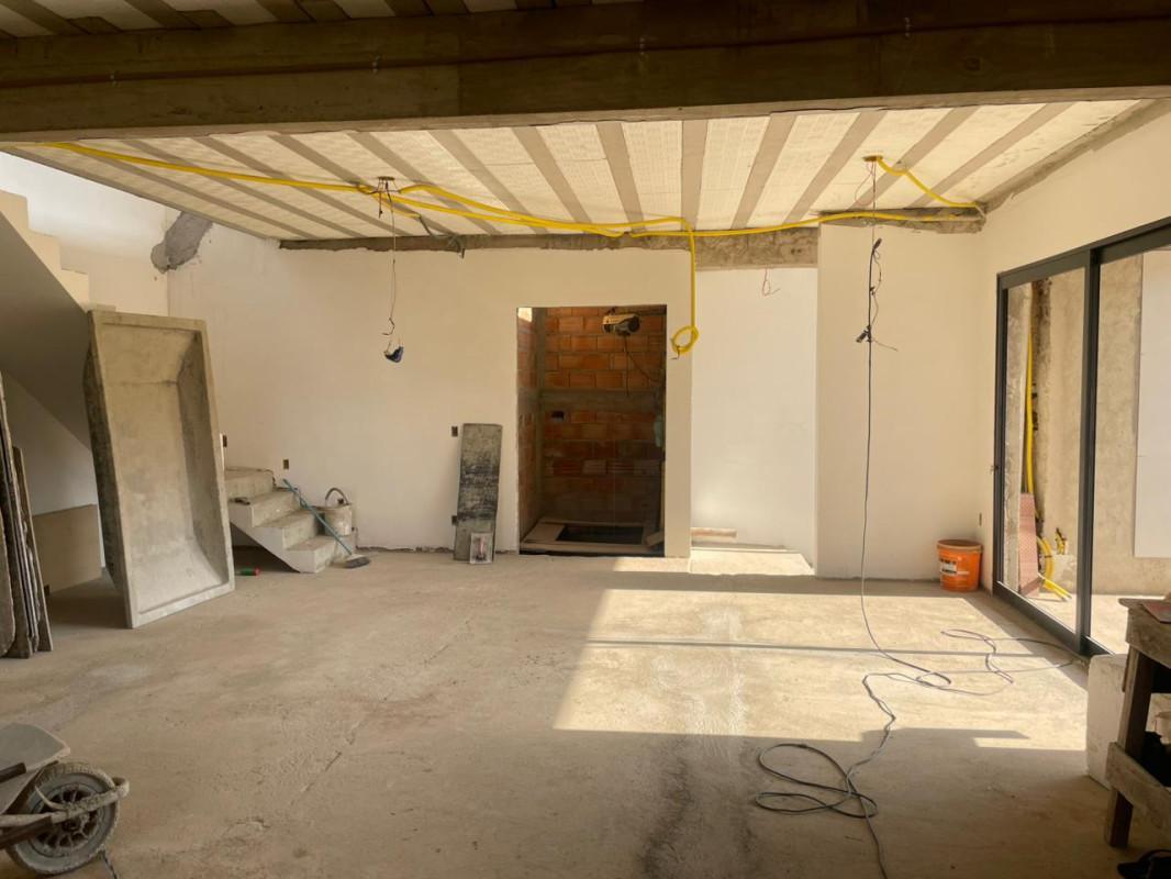 Cobertura, Jardim Riacho das Pedras, 4 Quartos, 3 Vagas, 2 Suítes