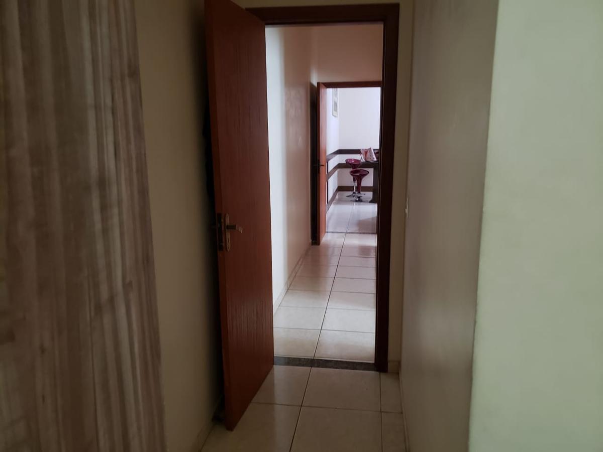 Casa, Bom Repouso, 3 Quartos, 2 Vagas, 1 Suíte