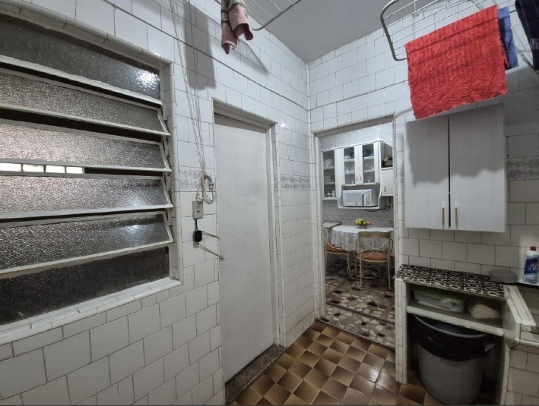 Apartamento, Centro, 4 Quartos, 0 Vaga, 1 Suíte