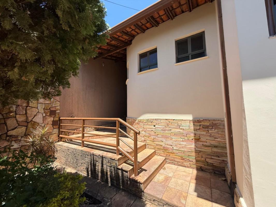 Casa, Itapoã, 5 Quartos, 4 Vagas, 3 Suítes