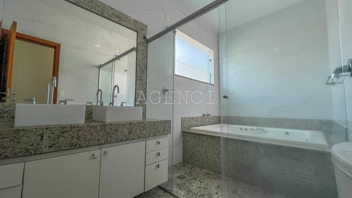 Casa, Bandeirantes (pampulha), 3 Quartos, 0 Vaga, 1 Suíte