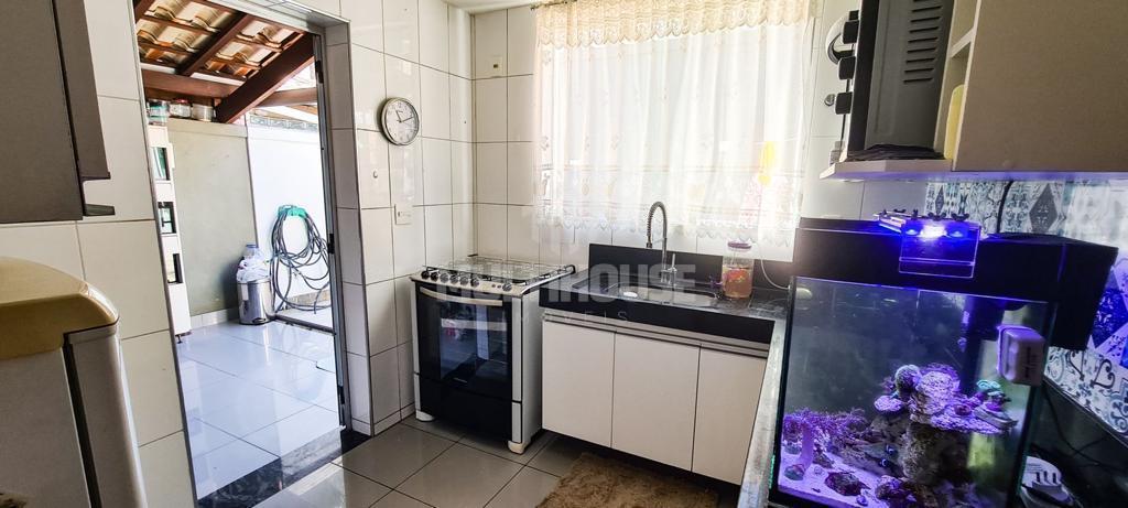 Casa, Santa Amélia, 3 Quartos, 2 Vagas, 1 Suíte