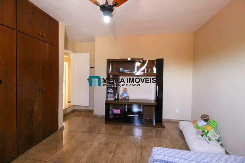 Casa, Planalto, 5 Quartos, 4 Vagas, 1 Suíte