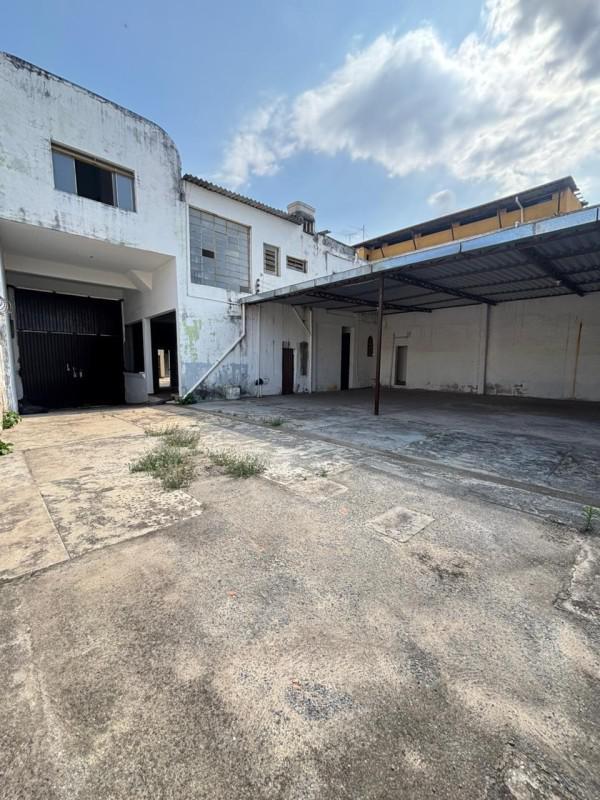 Galpão, Nova Floresta, 0 Quarto, 20 Vagas