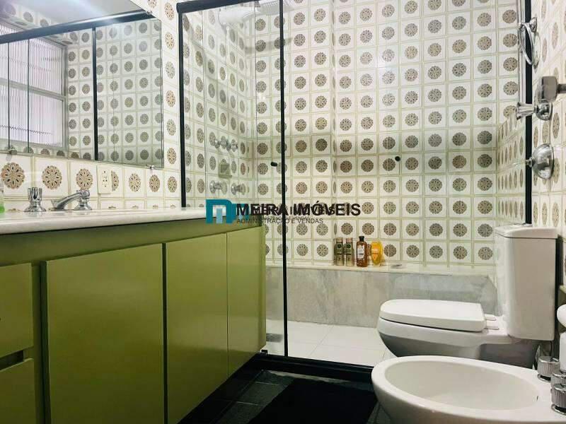 Apartamento, Funcionários, 4 Quartos, 2 Vagas, 1 Suíte
