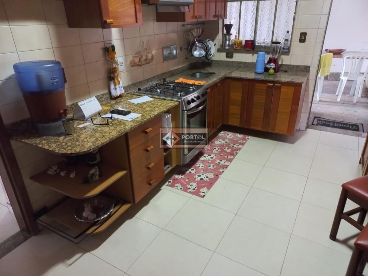 Casa, Planalto, 2 Quartos, 2 Vagas