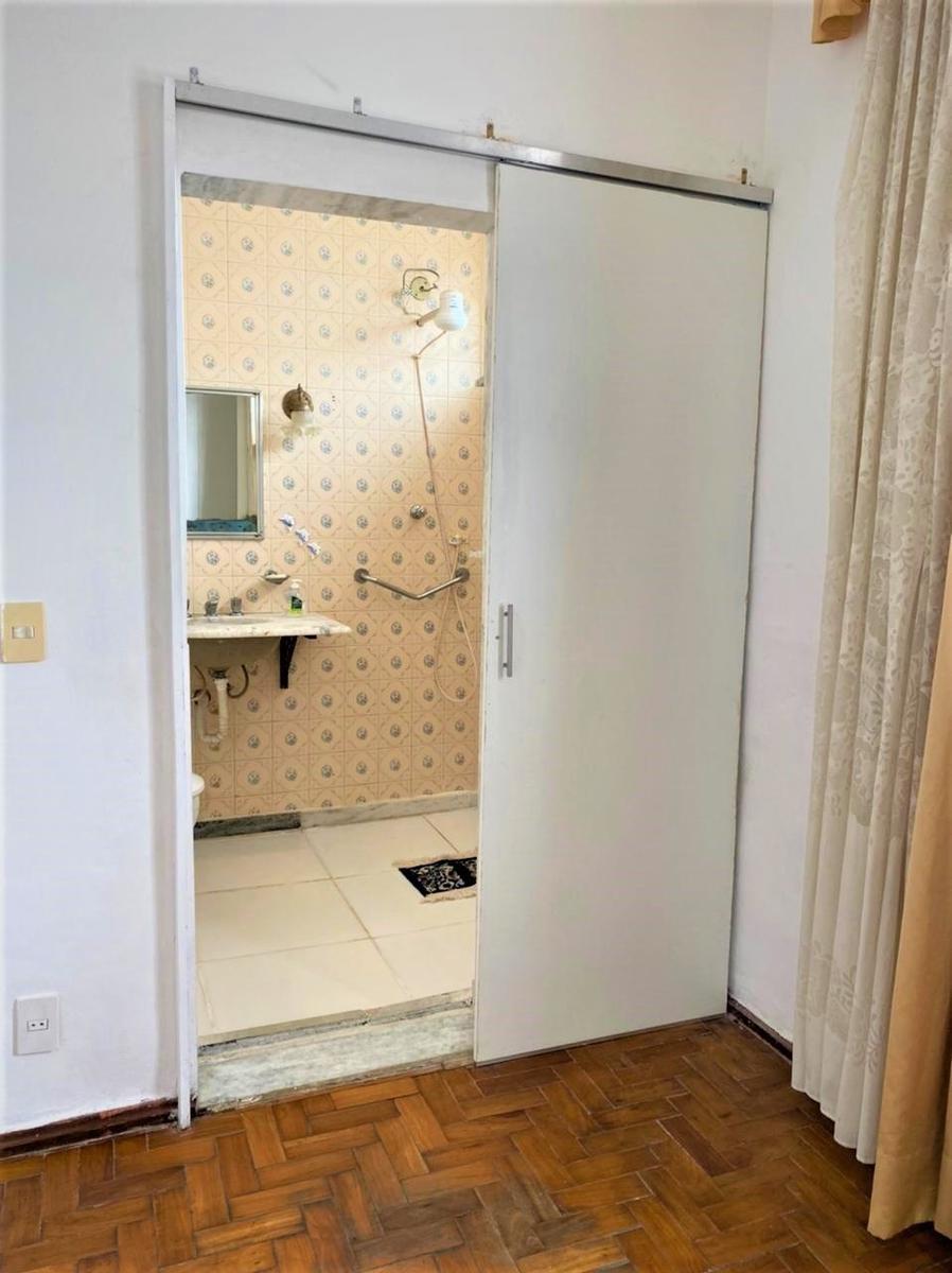 Casa, Sagrada Família, 3 Quartos, 5 Vagas, 1 Suíte