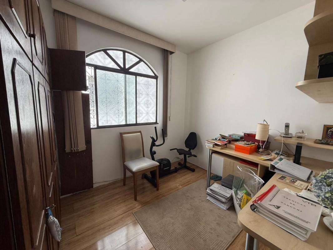 Casa, Santa Mônica, 6 Quartos, 3 Vagas, 1 Suíte