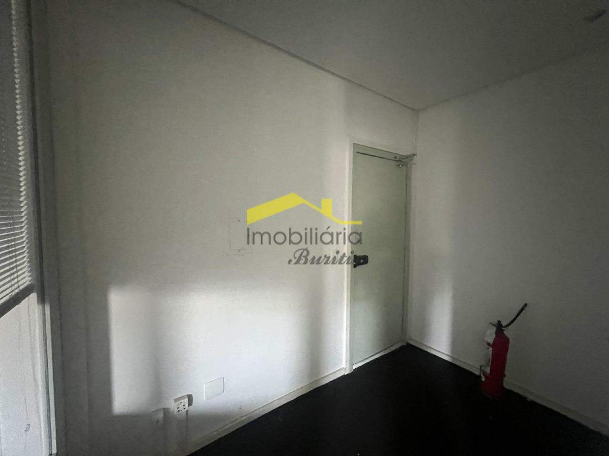 Sala, Santa Lúcia, 1 Vaga