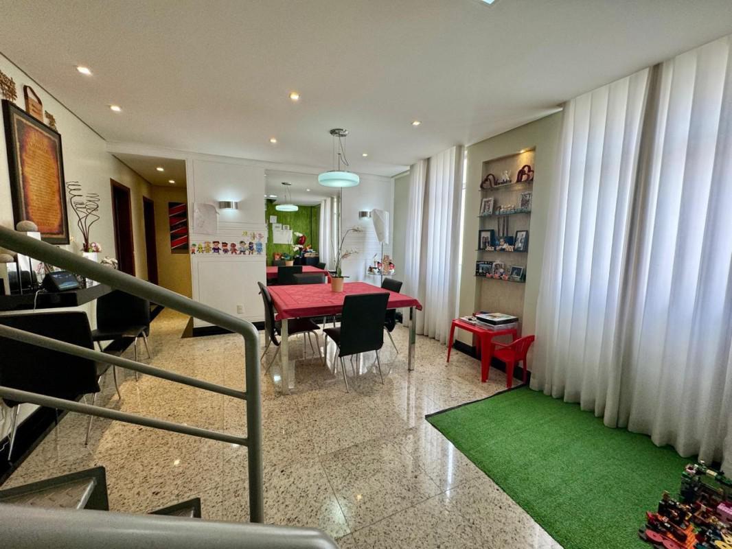 Cobertura, Castelo, 4 Quartos, 2 Vagas, 2 Suítes