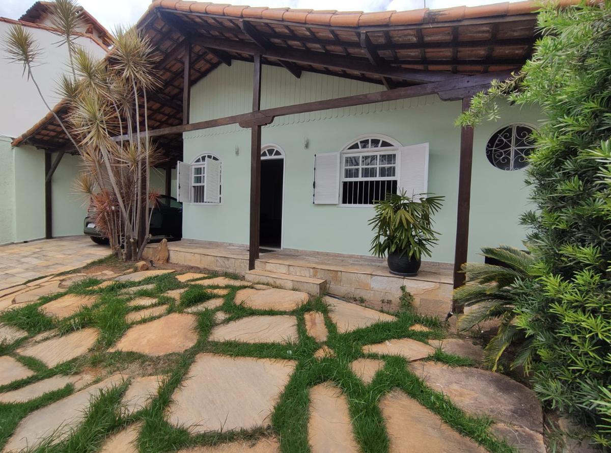 Casa, Alípio de Melo, 5 Quartos, 4 Vagas, 2 Suítes