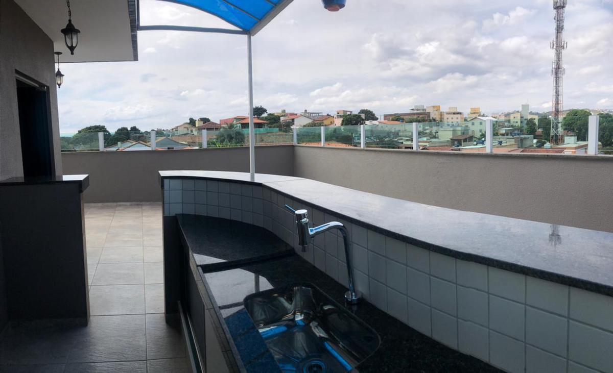 Cobertura, Santa Terezinha, 2 Quartos, 2 Vagas, 1 Suíte