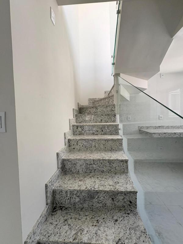 Cobertura, Tirol (barreiro), 3 Quartos, 2 Vagas, 1 Suíte