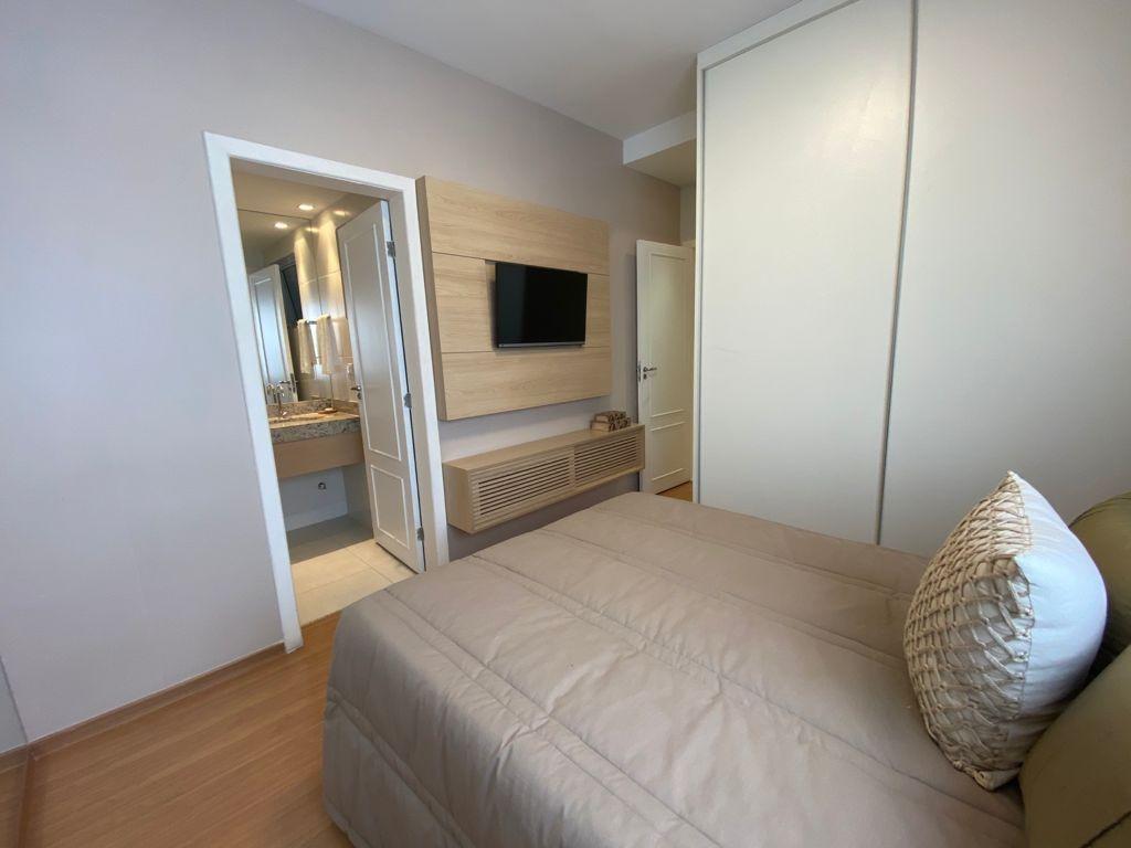 Cobertura, João Pinheiro, 2 Quartos, 2 Vagas, 1 Suíte
