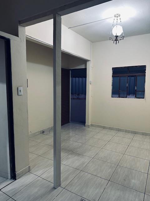 Casa, Jardim América, 2 Quartos, 0 Vaga