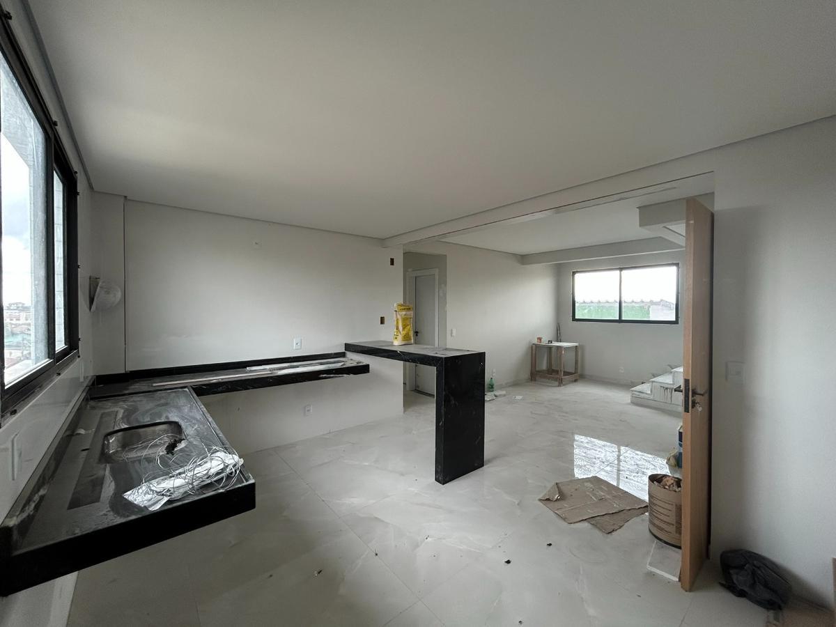 Cobertura, Santa Cruz Industrial, 4 Quartos, 4 Vagas, 1 Suíte