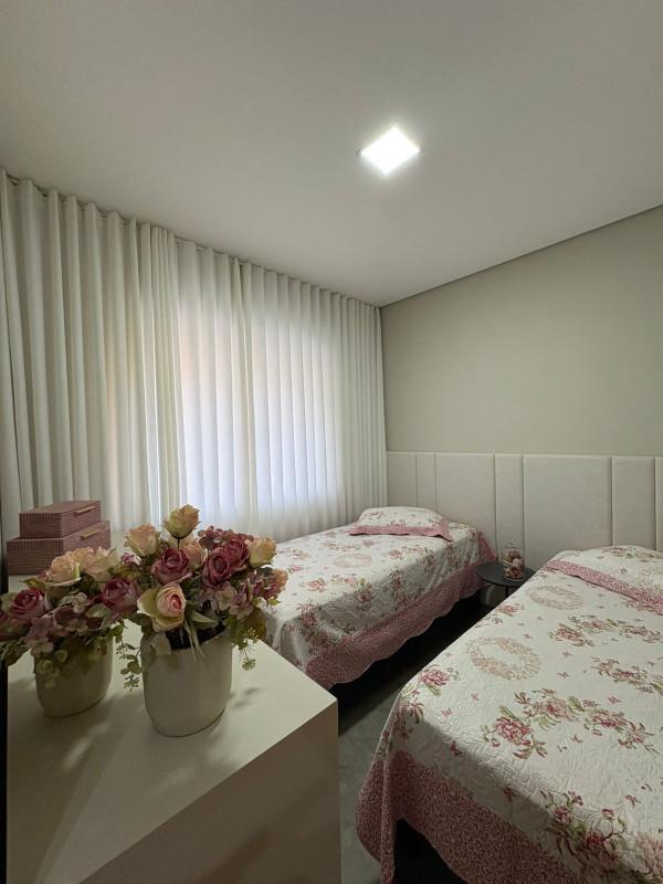 Casa, Masterville, 3 Quartos, 5 Vagas, 1 Suíte