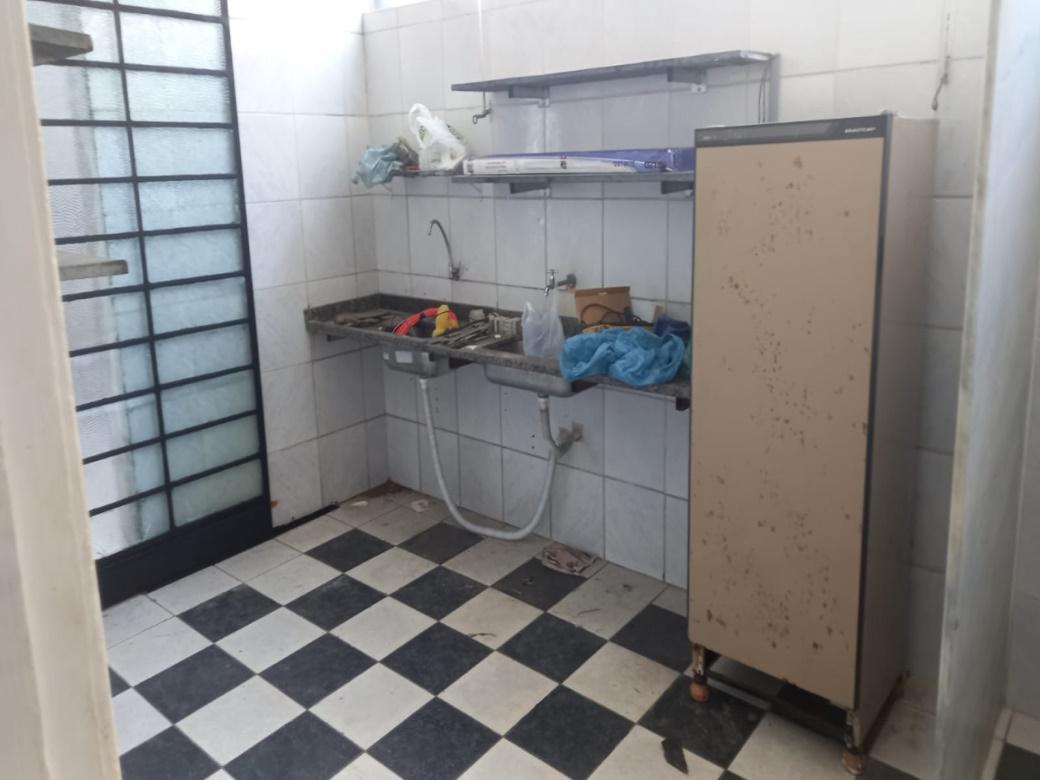 Loja, Floresta, 3 Vagas
