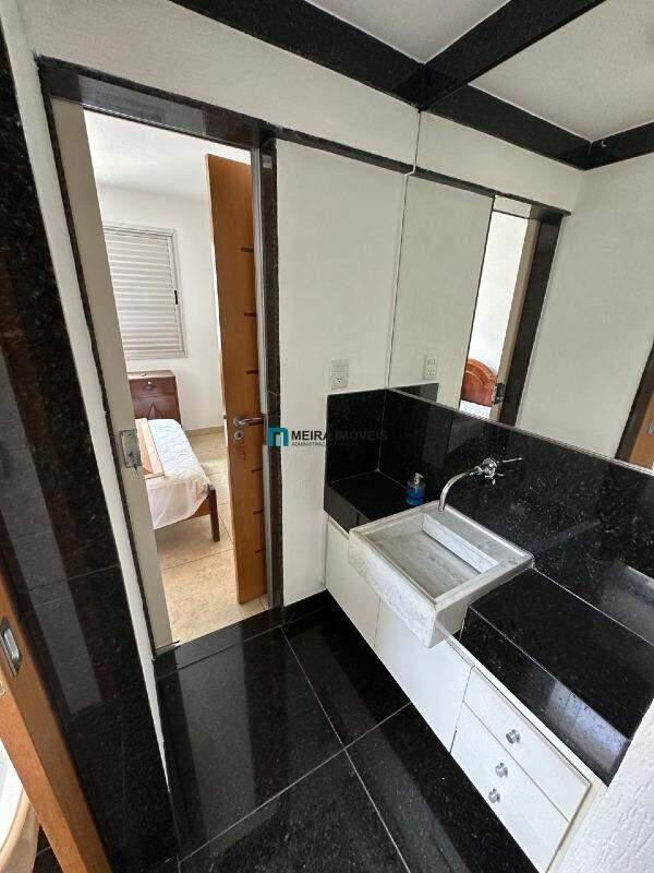 Apartamento, Funcionários, 4 Quartos, 2 Vagas, 1 Suíte