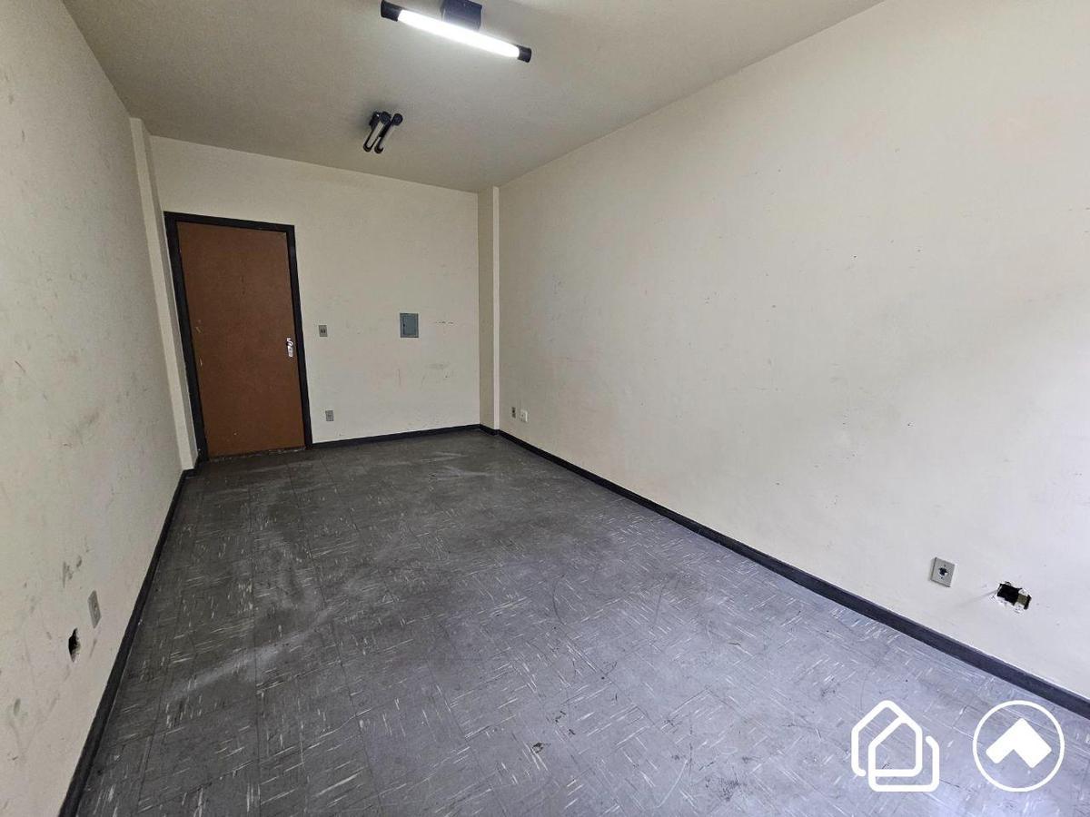 Sala, Estoril, 1 Vaga