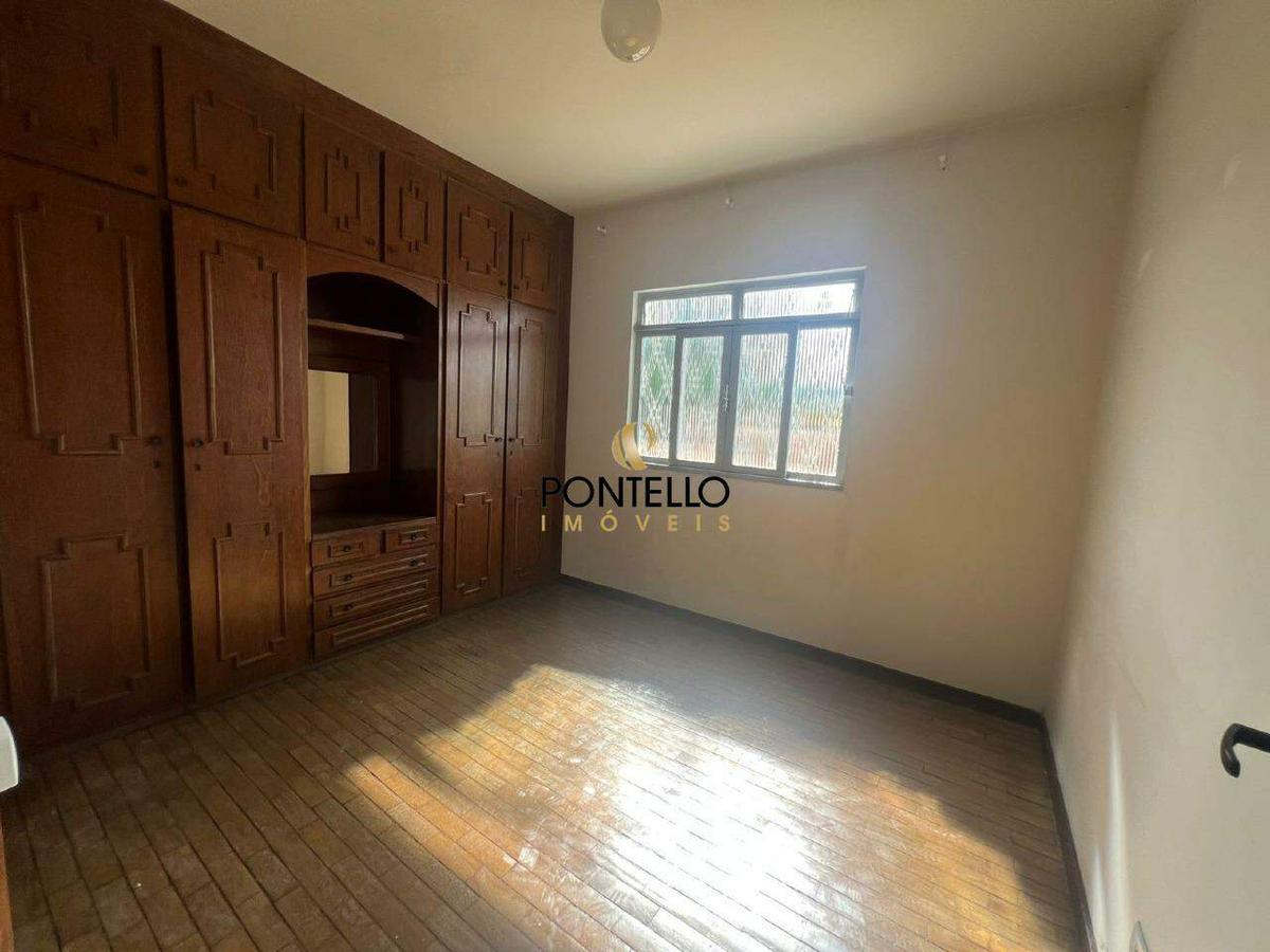 Casa, São Dimas, 3 Quartos, 4 Vagas, 1 Suíte