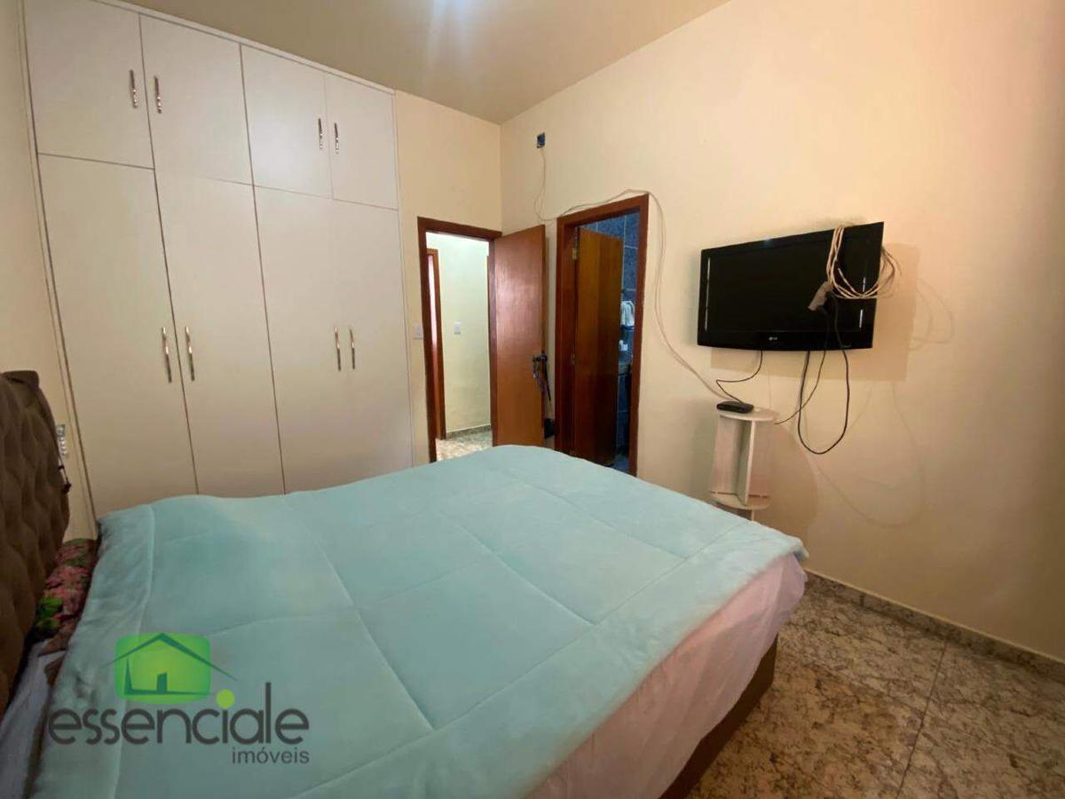 Casa, Jardim Riacho das Pedras, 3 Quartos, 4 Vagas, 1 Suíte