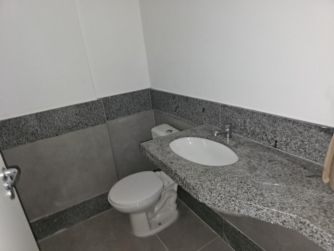 Andar, Savassi, 0 Quarto, 4 Vagas