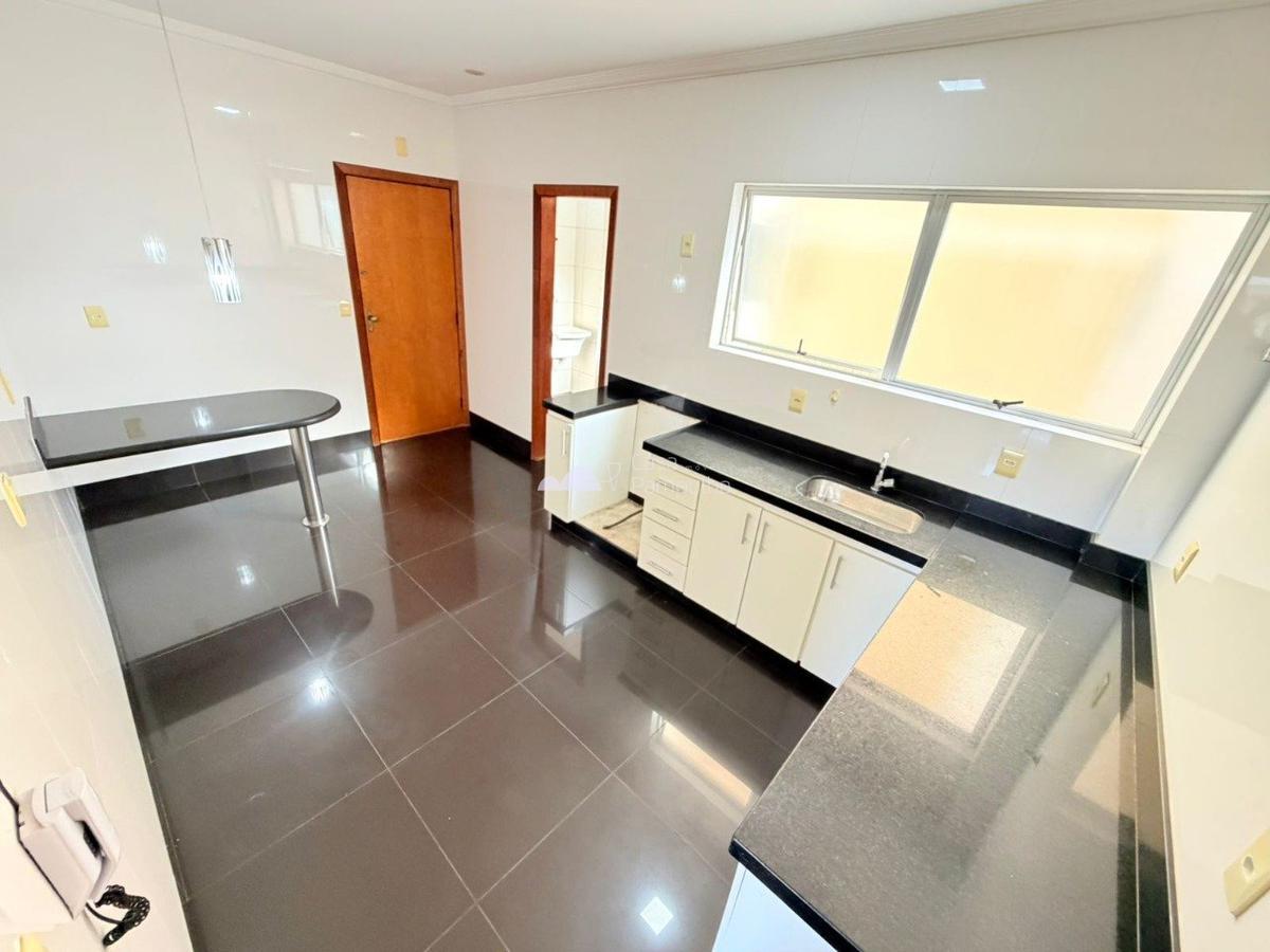Apartamento, Itapoã, 3 Quartos, 2 Vagas, 1 Suíte