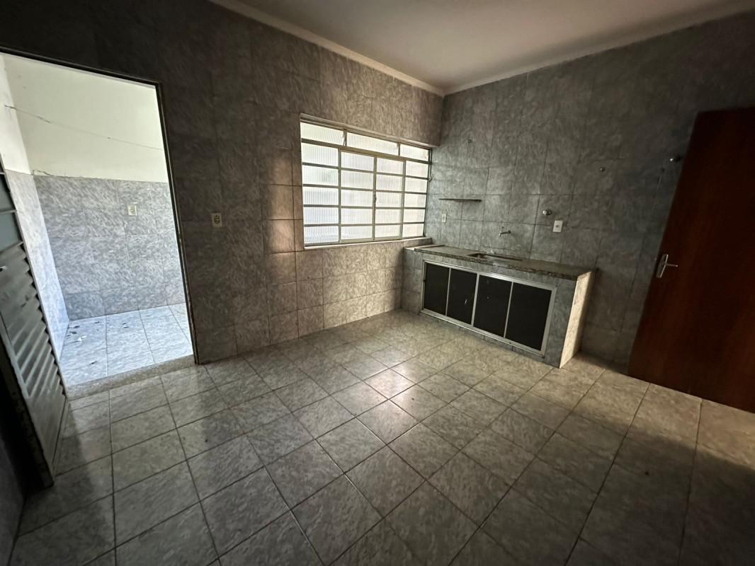 Casa, Pinheiros, 2 Quartos, 1 Vaga