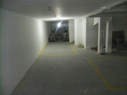 Prédio, Serra, 8 Vagas