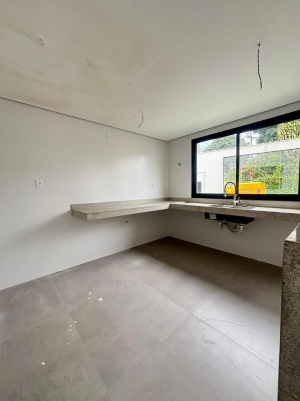 Casa, Planalto, 3 Quartos, 3 Vagas, 2 Suítes
