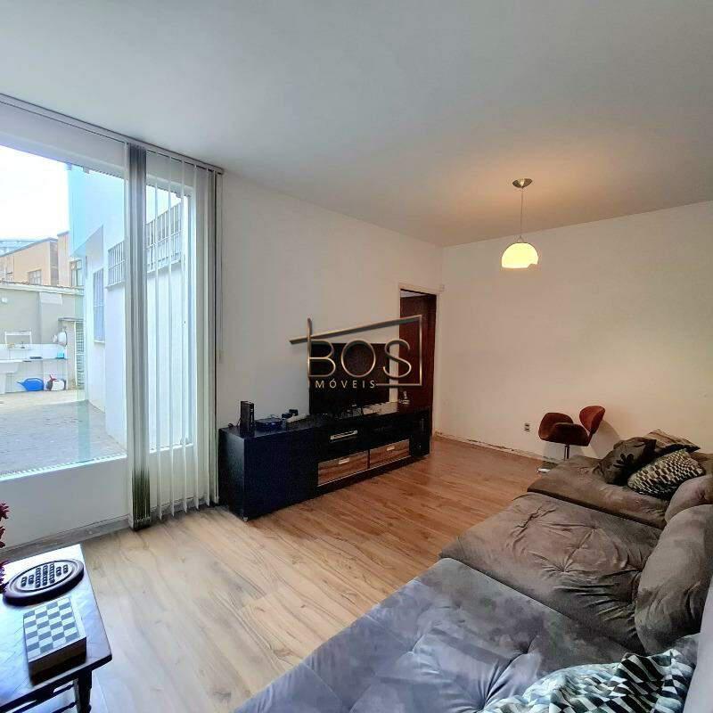 Casa, Serra, 7 Quartos, 5 Vagas, 3 Suítes