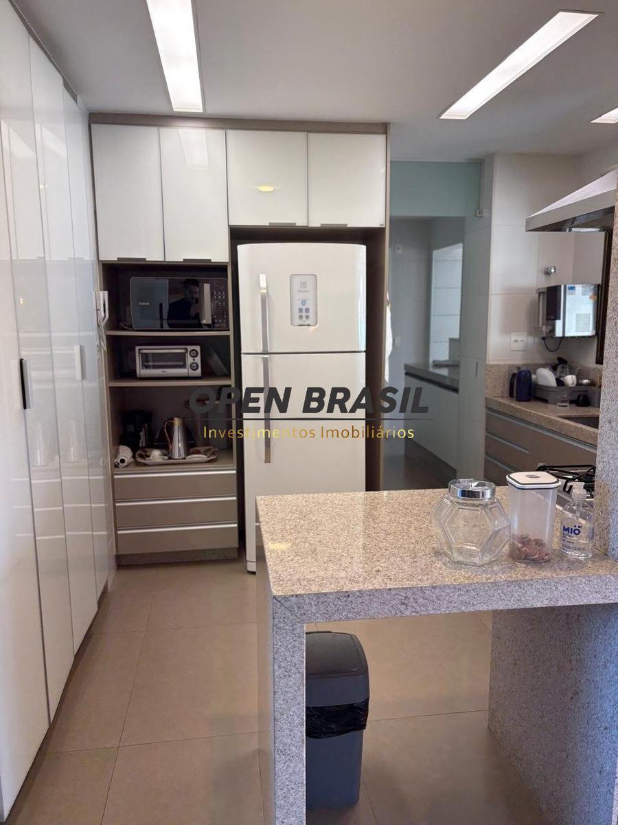 Apartamento, Vale dos Cristais, 4 Quartos, 3 Vagas, 2 Suítes