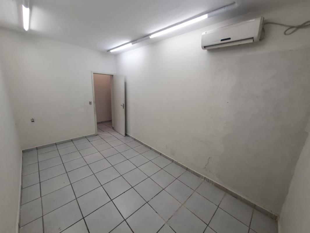 Casa Comercial, Nova Suíssa, 6 Quartos, 4 Vagas