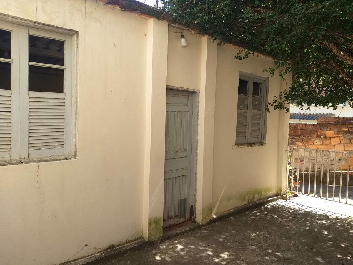 Casa, Jardim América, 2 Quartos, 0 Vaga