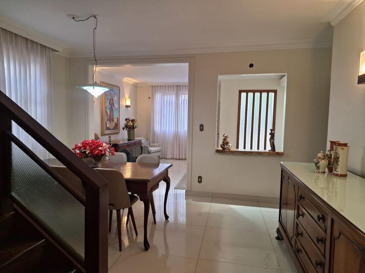 Casa, Itapoã, 5 Quartos, 3 Vagas, 2 Suítes