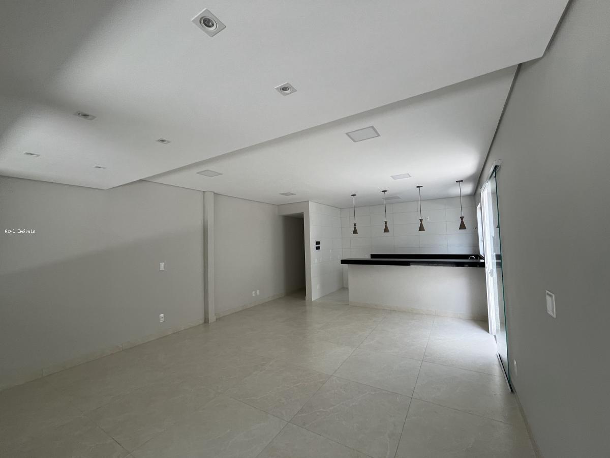 Casa, Rio Branco, 4 Quartos, 3 Vagas, 1 Suíte