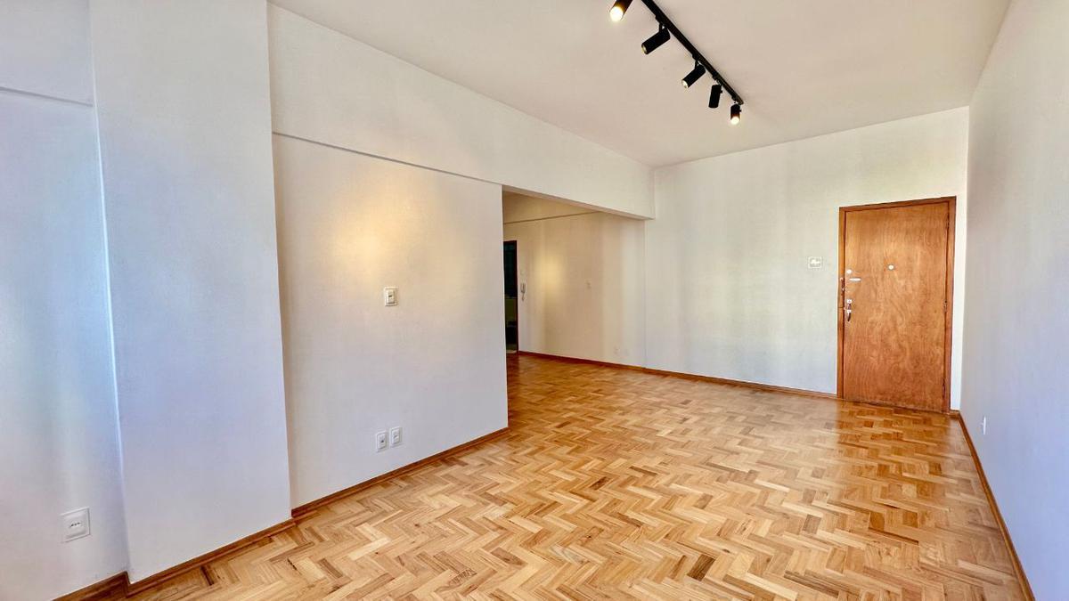 Apartamento, Centro, 3 Quartos, 1 Suíte