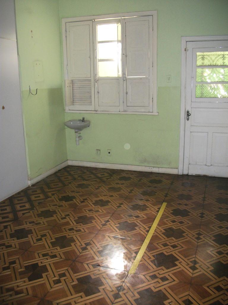 Casa Comercial, Prado, 20 Quartos, 0 Vaga
