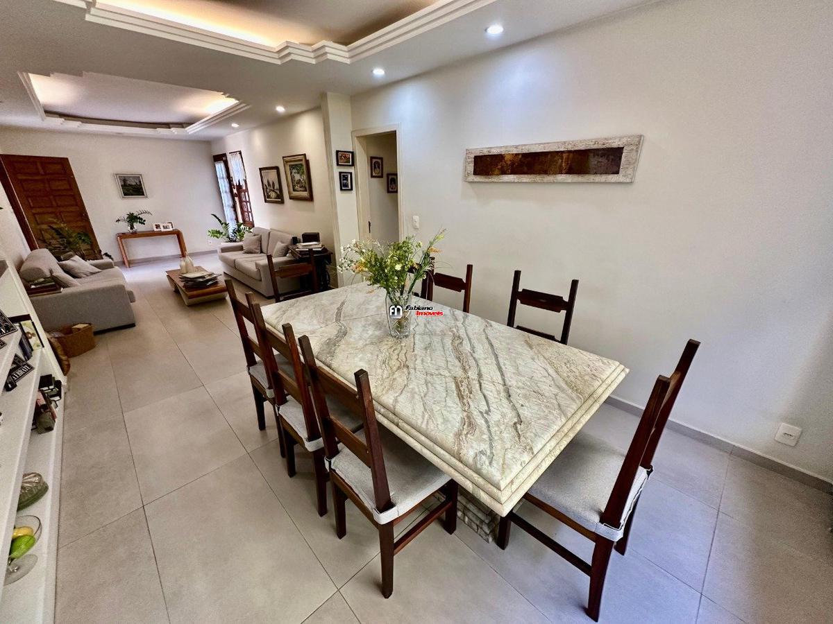 Casa, Itapoã, 4 Quartos, 4 Vagas, 2 Suítes