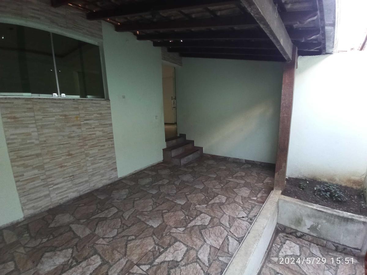 Casa, Santa Cruz, 3 Quartos, 2 Vagas, 1 Suíte