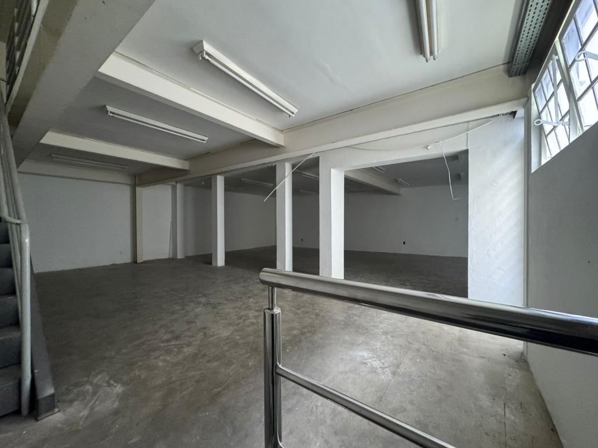 Casa, Floresta, 20 Quartos, 2 Vagas