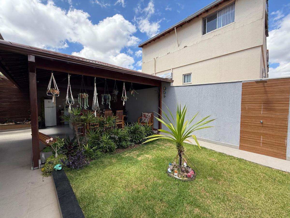 Casa, Itapoã, 3 Quartos, 4 Vagas, 1 Suíte